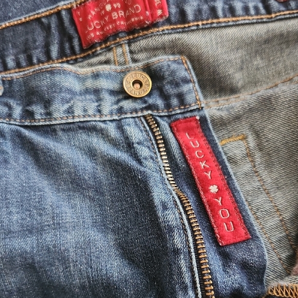 Lucky Brand 221 Original Straight Blue Relaxed Fit Jeans Men's Size 38 X 30 - Picture 6 of 7